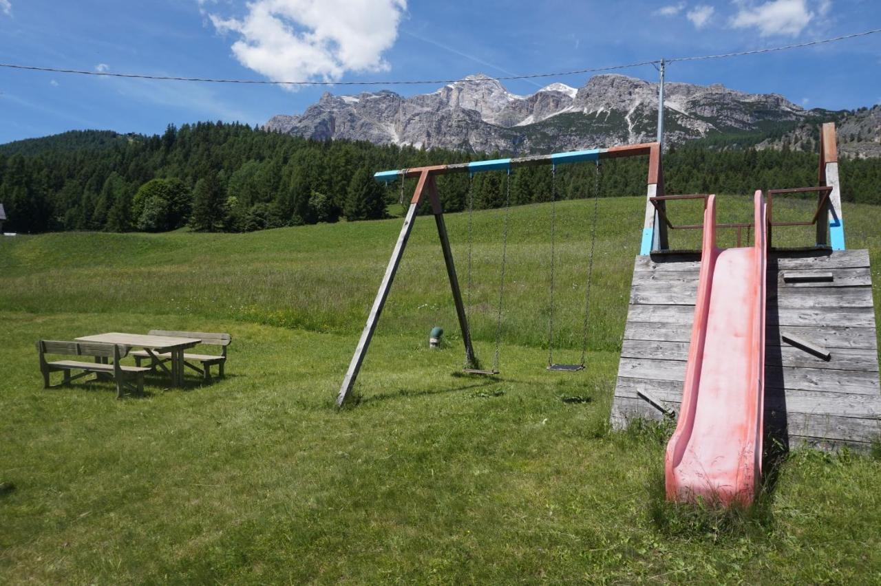 Cadin Apartment Cortina dʼAmpezzo Eksteriør bilde