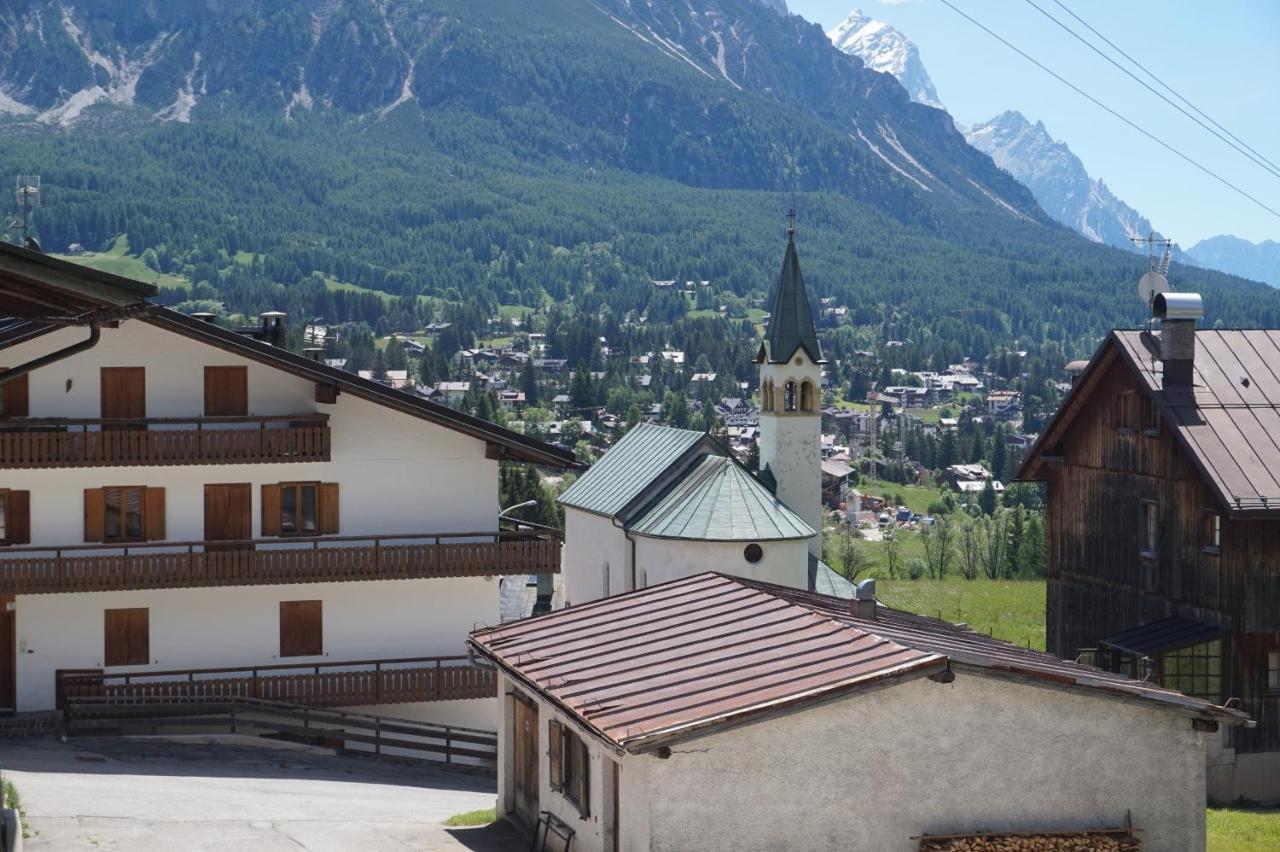 Cadin Apartment Cortina dʼAmpezzo Eksteriør bilde